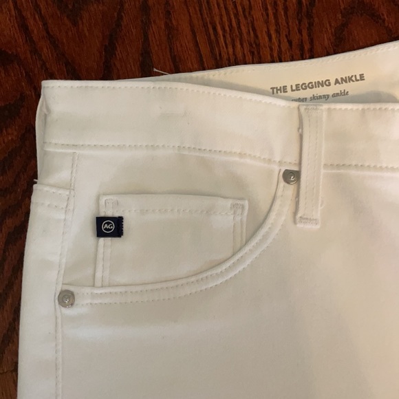 Legging Ankle in White by AG Adriano Goldschmied - Picture 2 of 6